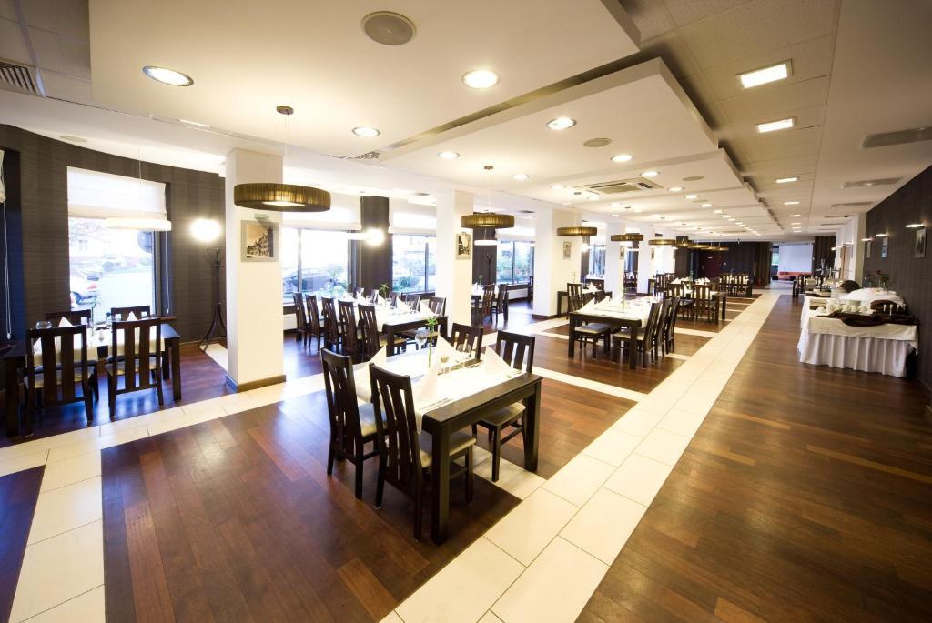 Hotel Centrum Kwidzyn Bagian luar foto